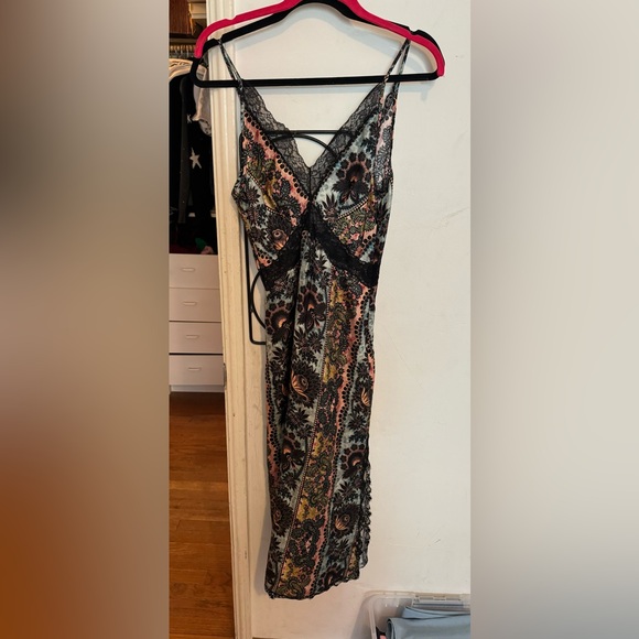 Size 36 Sandro lace silk dress - Picture 4 of 9